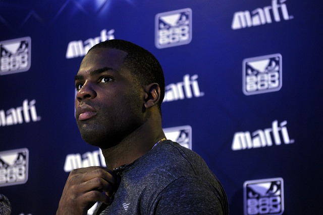理与社会舆
